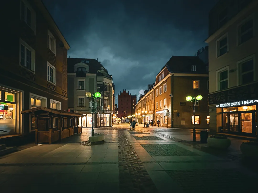 Old Town. Photograph by Marian Kozaczewski.