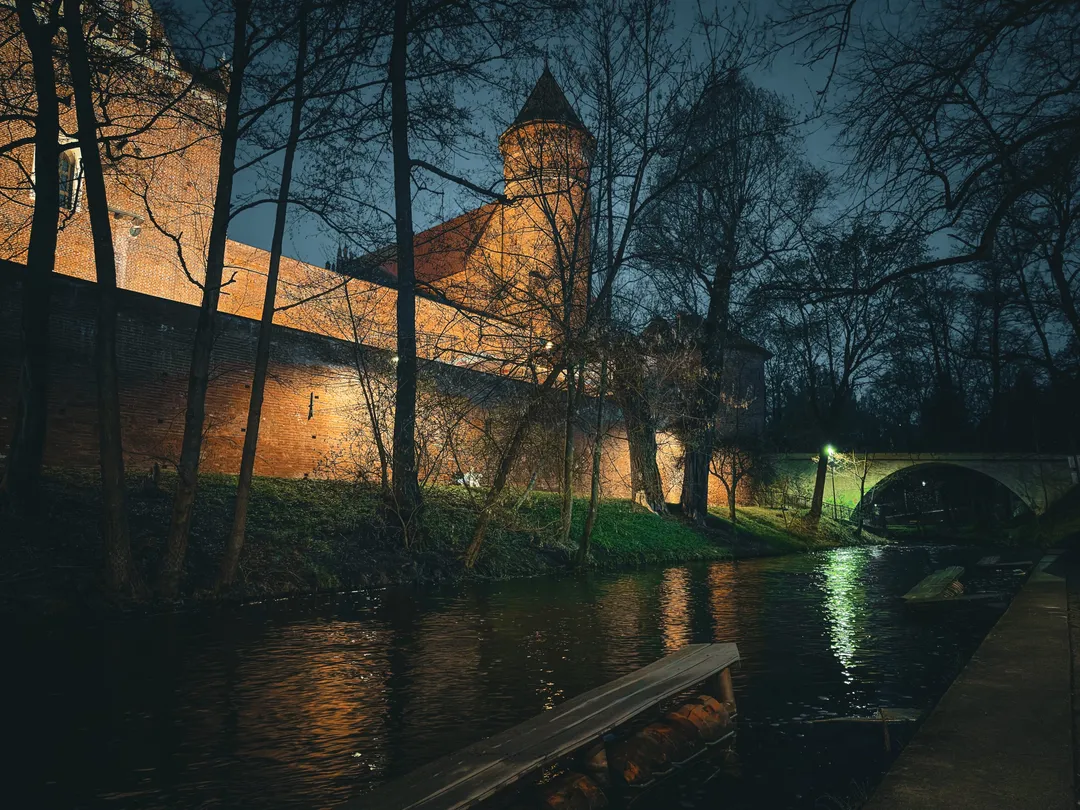 Old Town. Photograph by Marian Kozaczewski.