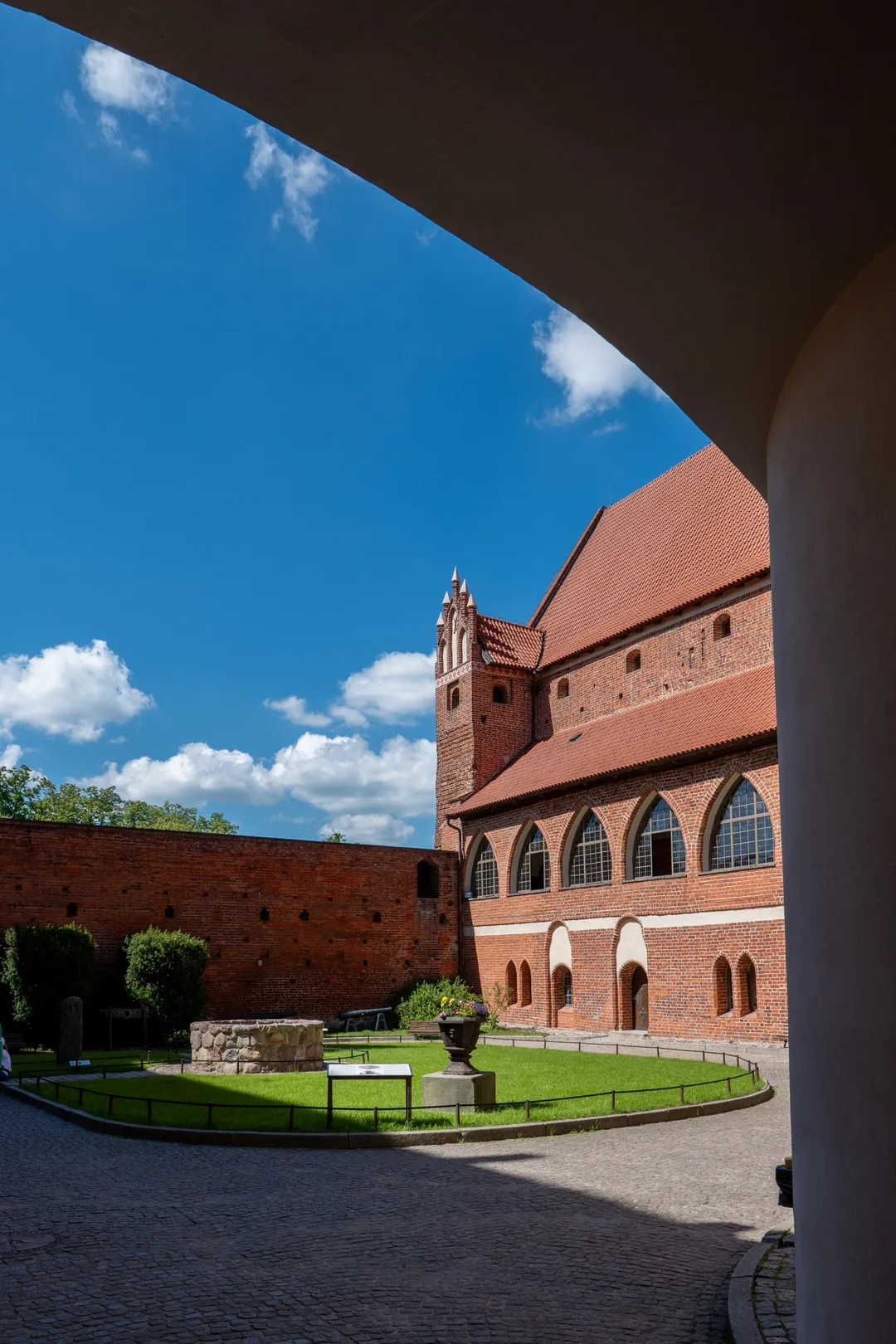 Old Town. Photograph by Marian Kozaczewski.